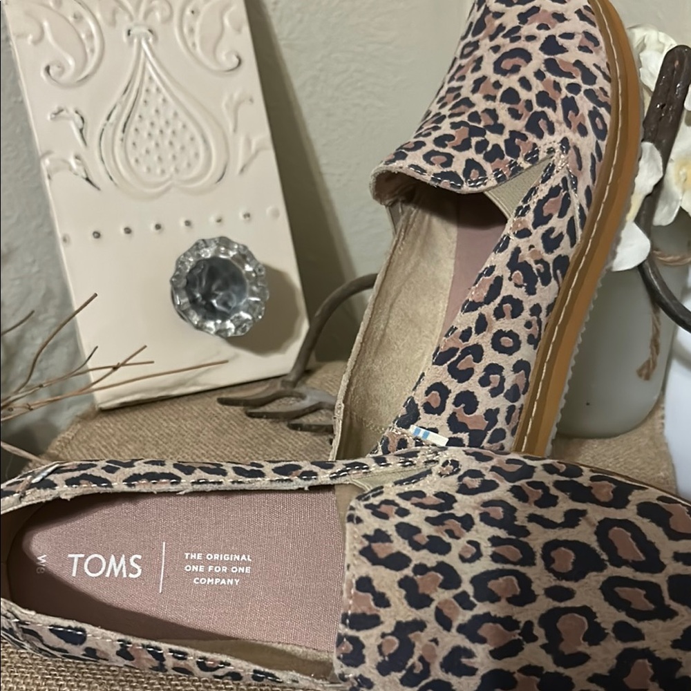TOMS Leopard Print Women's Shoes